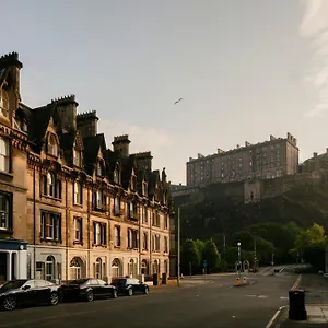 Aparthotel 33 Castle Terrace, Edinburgh